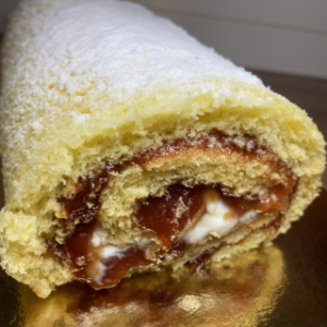 Rocambole Cream Cheese com Goiabada Romeu e Julieta